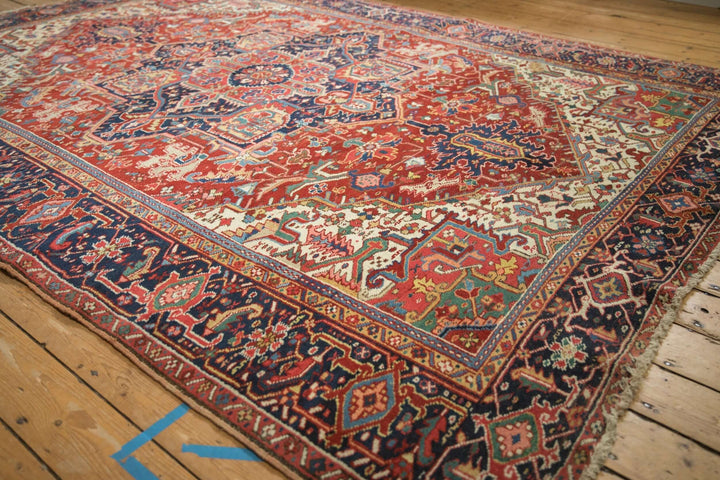 1940s Vintage Persian Heriz Carpet with Turtle Samovar Border