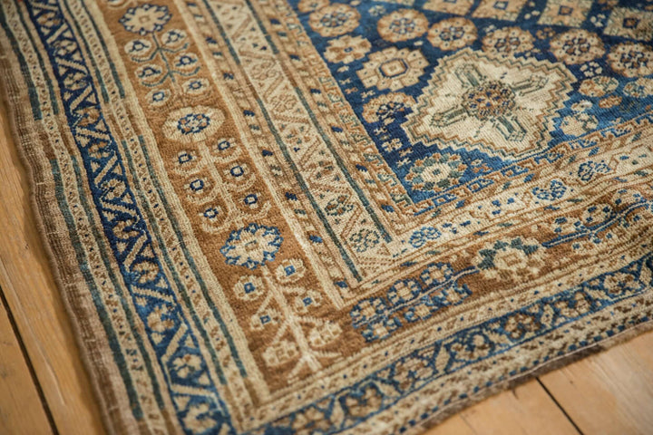 1940s Vintage Persian Qashqai Carpet with Tribal Medallion