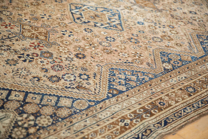 1940s Vintage Persian Qashqai Carpet with Tribal Medallion
