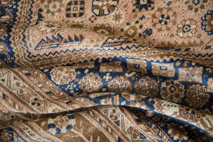 1940s Vintage Persian Qashqai Carpet with Tribal Medallion