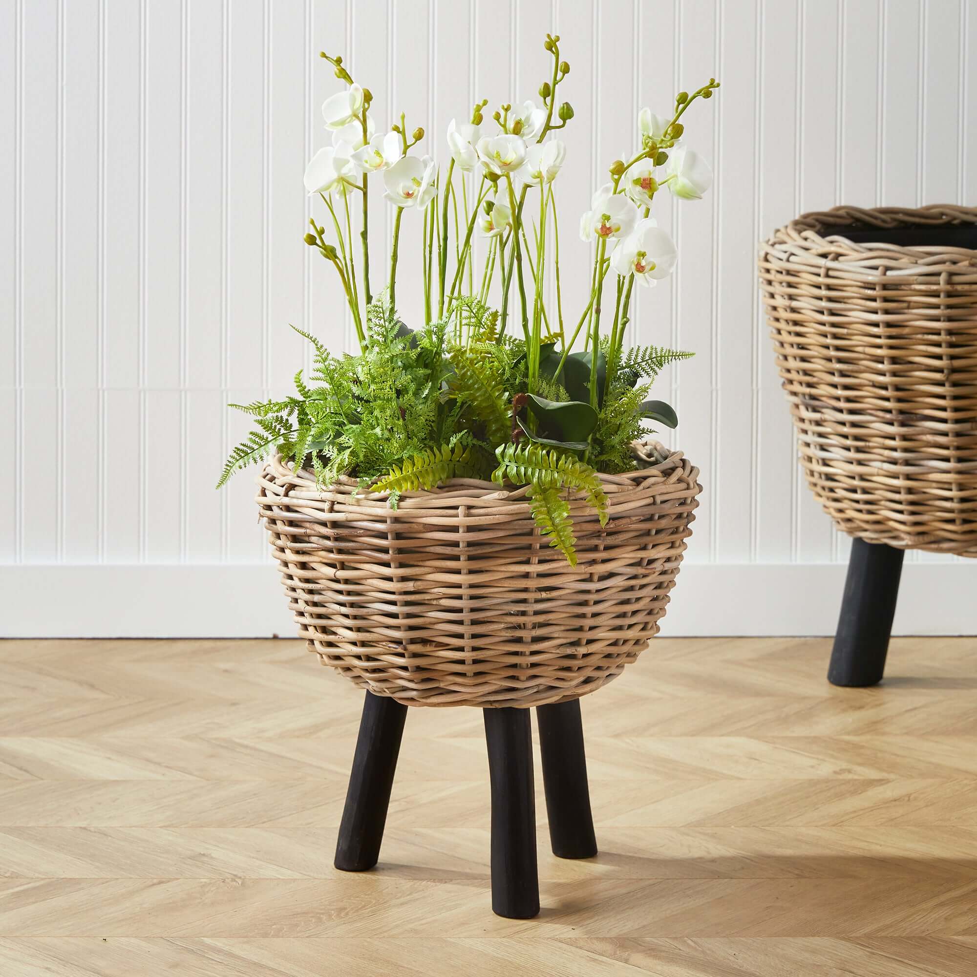wicker indoor plant pots Woven Rattan Planter with Plastic Pot and Wood Legs