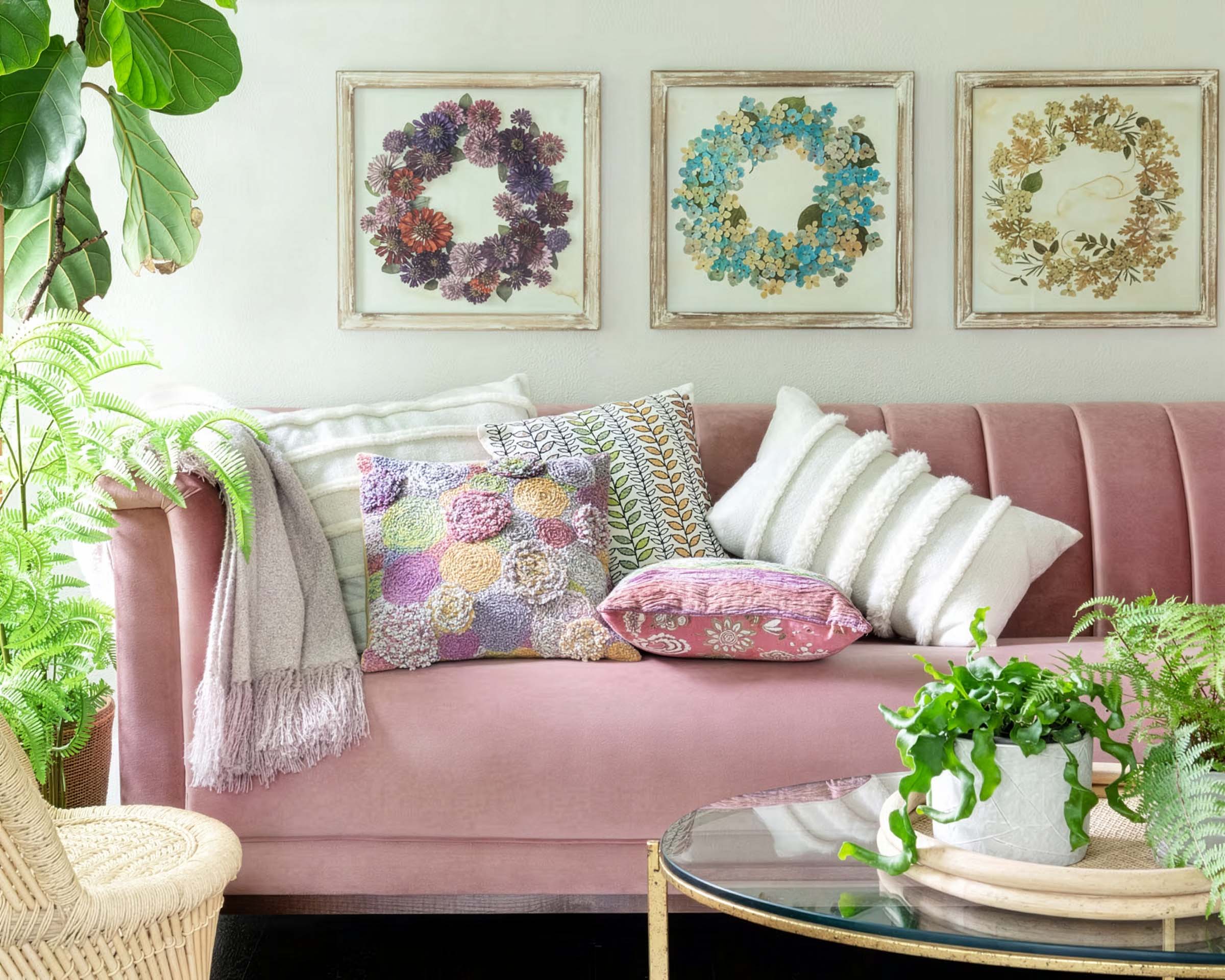 Vintage Pillows & Throws