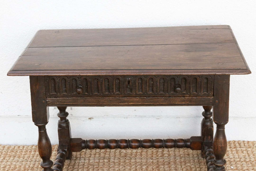 Antique 17th-Century English Oak Tavern Table