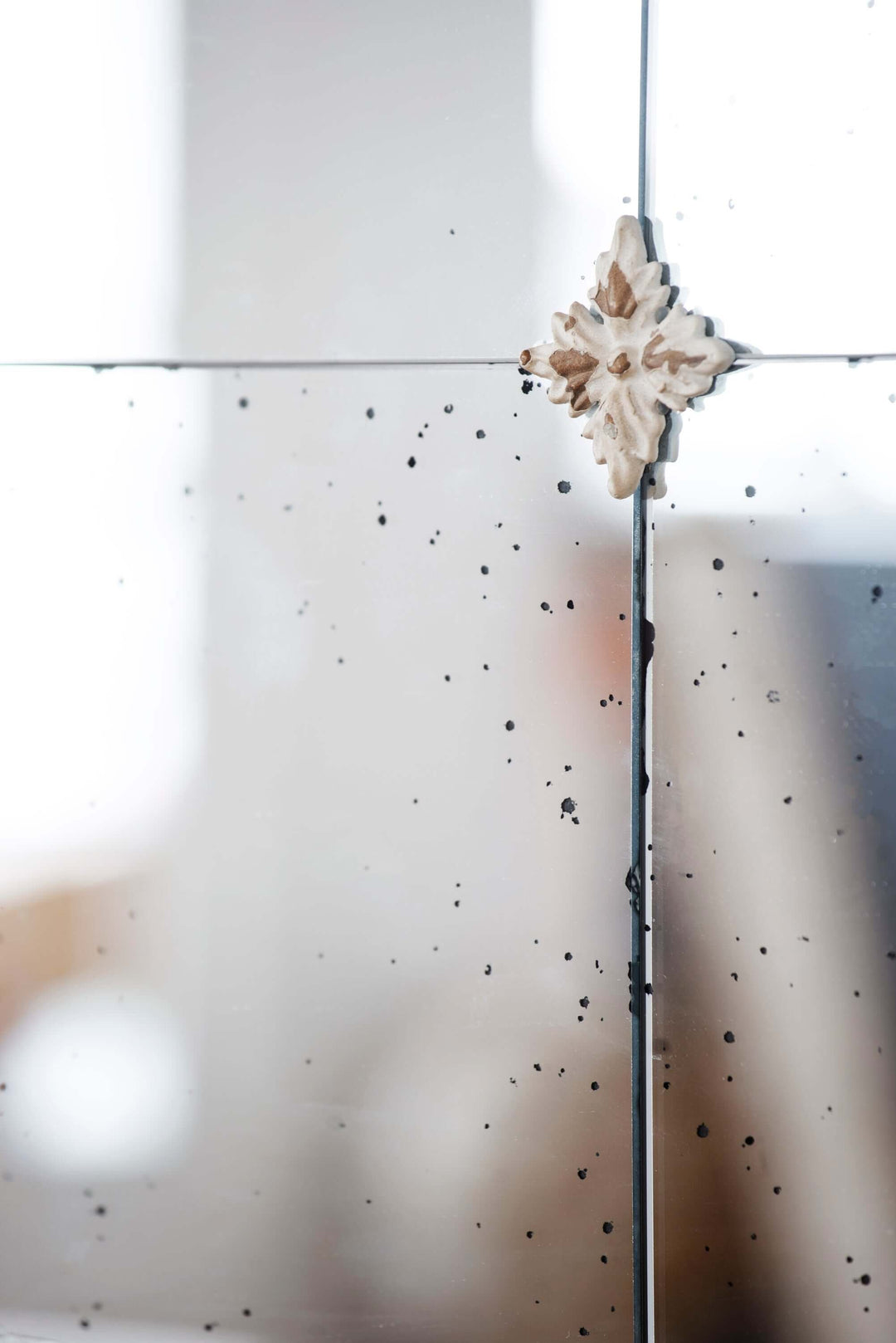 Antique Cream & Gold Arched Wall Mirror