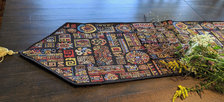 DaDa Bedding Ethnic Ornaments Geometric Black Elegant Woven Tapestry Dining Table Runner (18118)