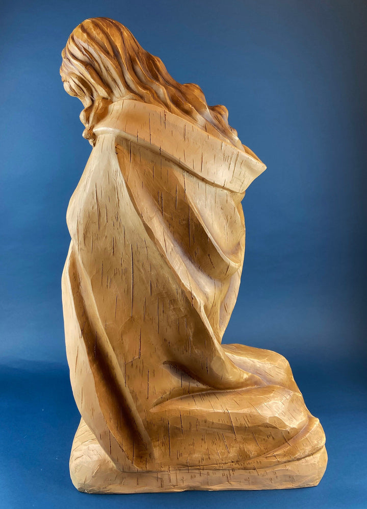 30" Statue of Virgin Mary. Praying Madonna. Wood Like Texture & Color. Religious Figure. Nativity Scene. Place of Worship, Shrine Statue.