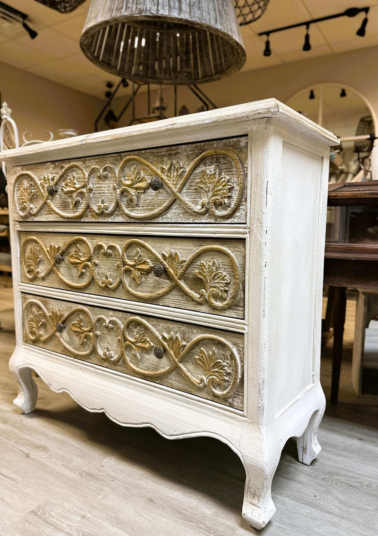 Vintage French Provincial Dresser