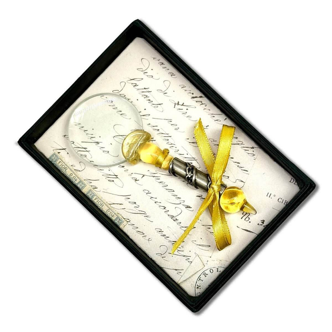 Decorative glass magnifier in a gift box