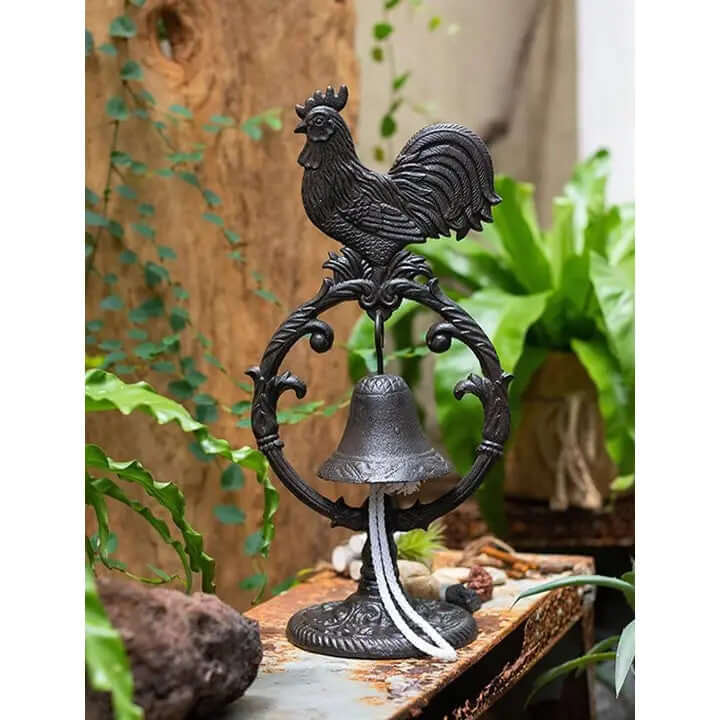 Chicken Ringing Bell Vintage Farmhouse Rooster Dinner Bell in Cast Iron – Vintage Shopper
