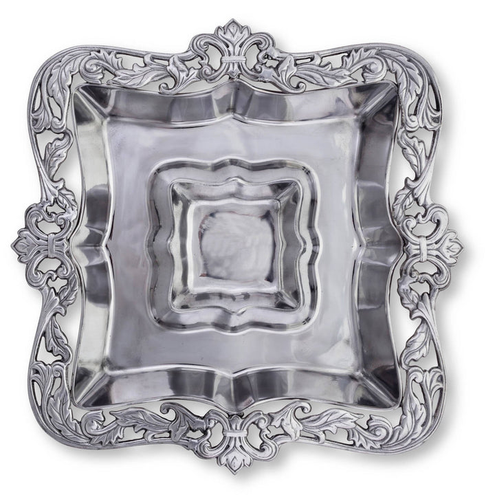 Acanthus Chip and Dip