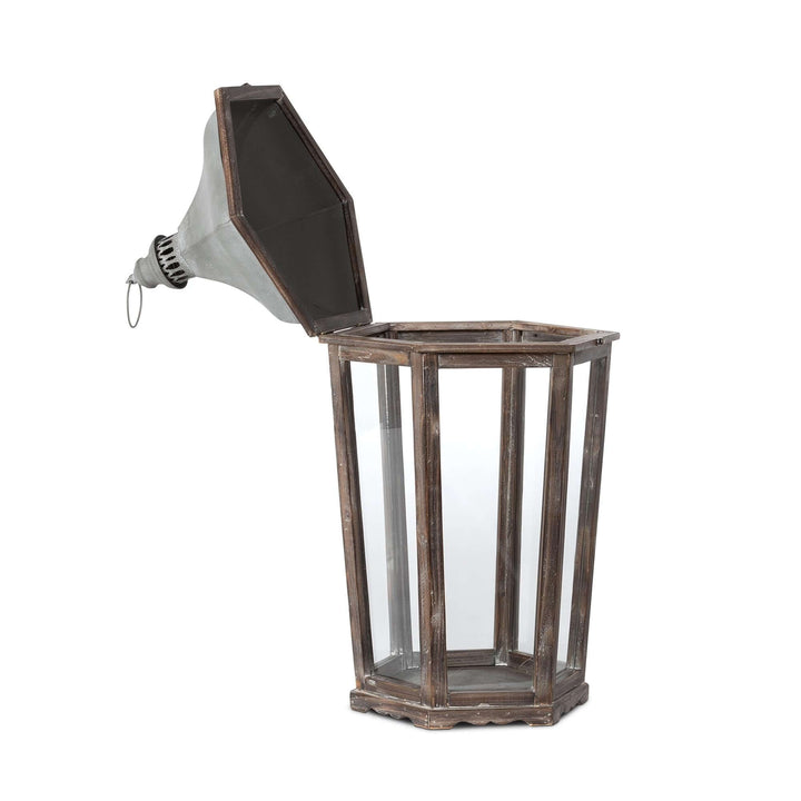 Briarwick Carriage Lantern, large: hinged roof open