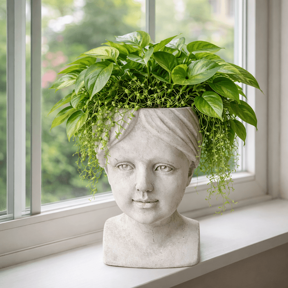 Female Peasant Planter