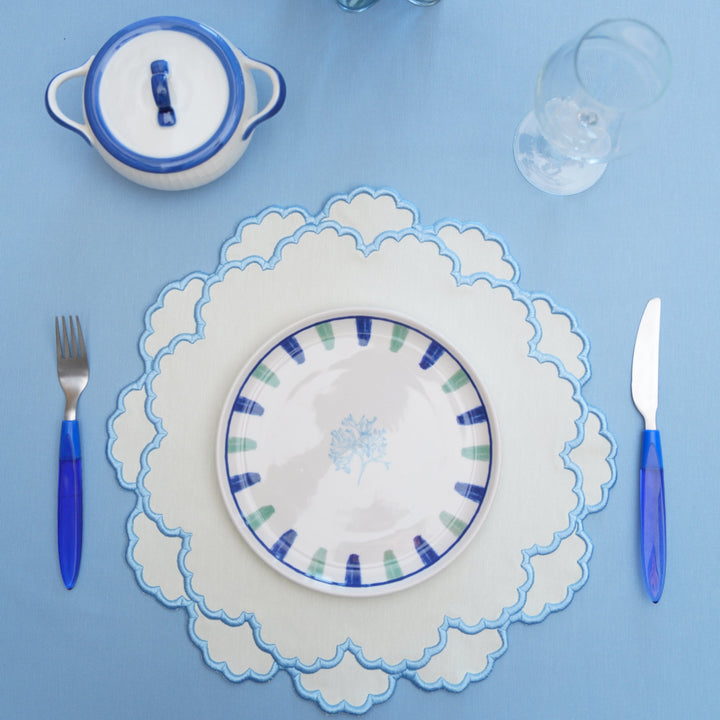 CRESSIDA BLUE & WHITE SCALLOPED FABRIC PLACEMAT (Set Of 4)