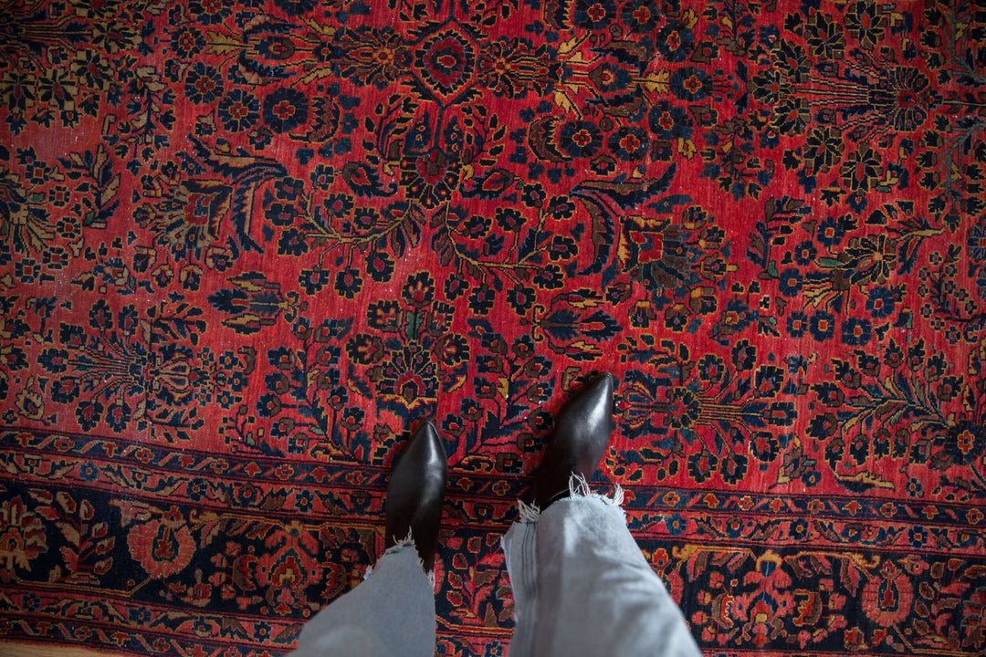 Hand-Knotted 1910s Persian Sarouk Rug