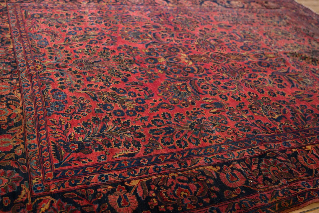 Hand-Knotted 1910s Persian Sarouk Rug