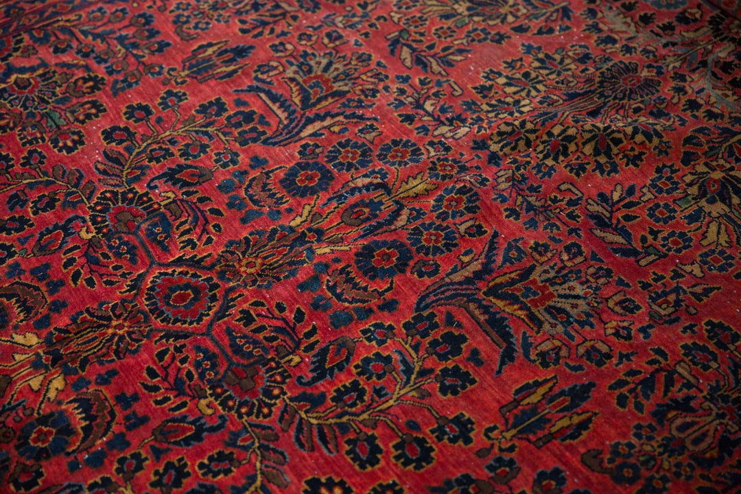 Hand-Knotted 1910s Persian Sarouk Rug