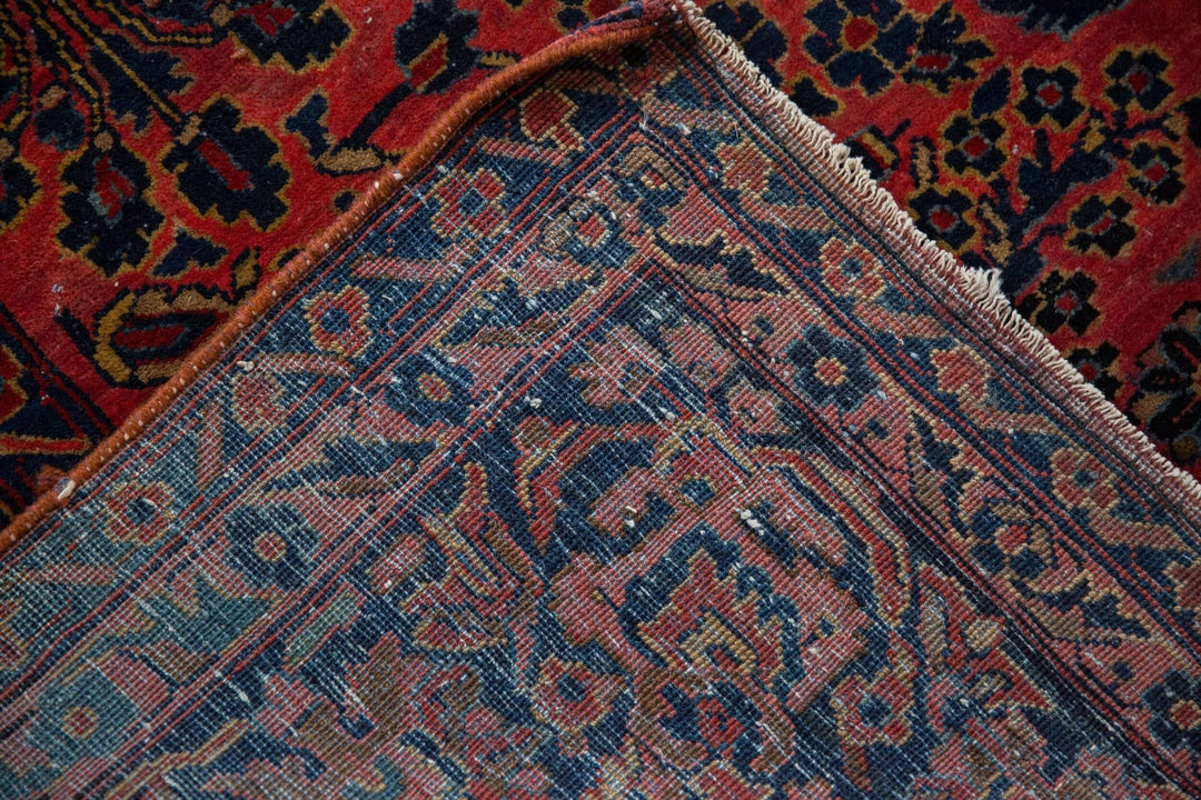 Hand-Knotted 1910s Persian Sarouk Rug
