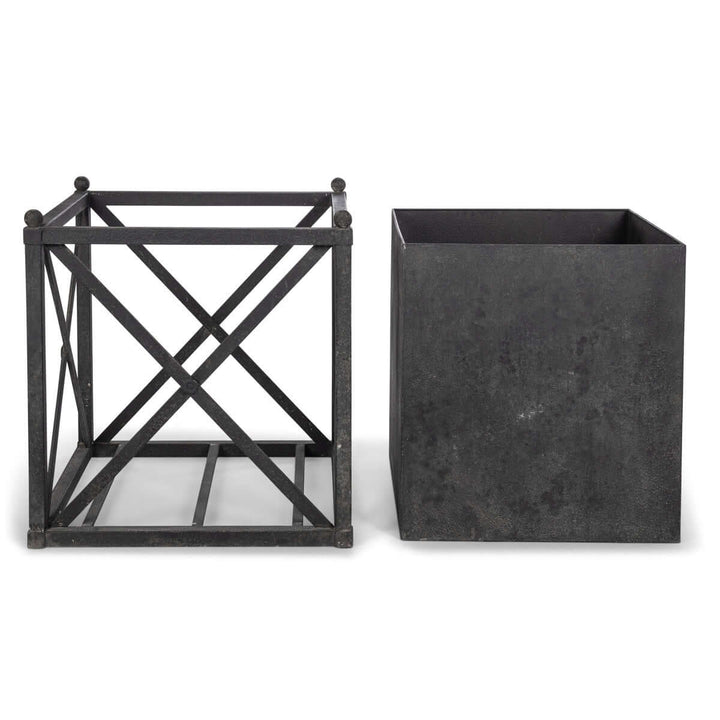 Large Metal Estate Planter, Noir