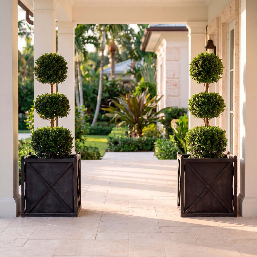 Large Metal Estate Planter, Noir