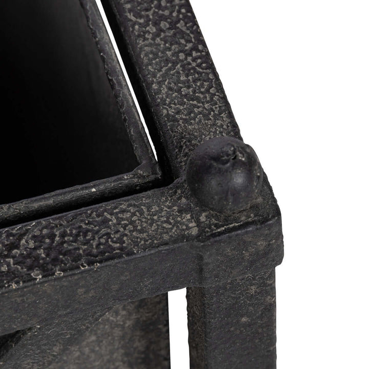 Small Metal Estate Planter, Noir