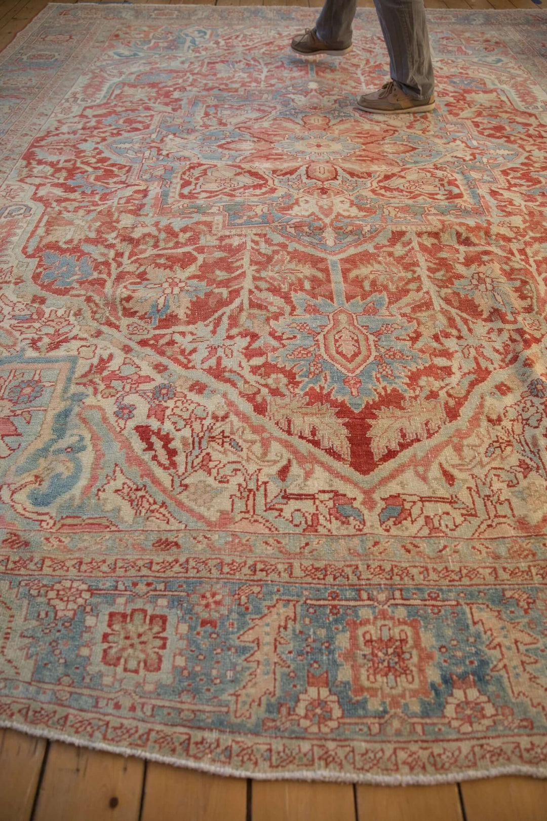 1940s Vintage Persian Heriz Carpet with Karaja Border