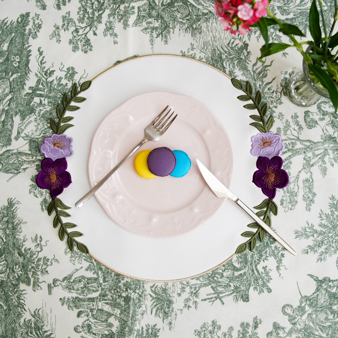 JASMINE WHITE ROUND FAUX LEATHER PLACEMAT (Set Of 4)