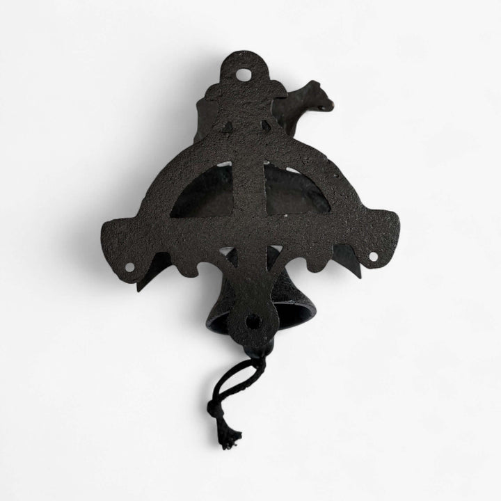 Farmhouse Cast Iron Cow Welcome Sign with Bell featuring rustic design and functional bell for home decor.