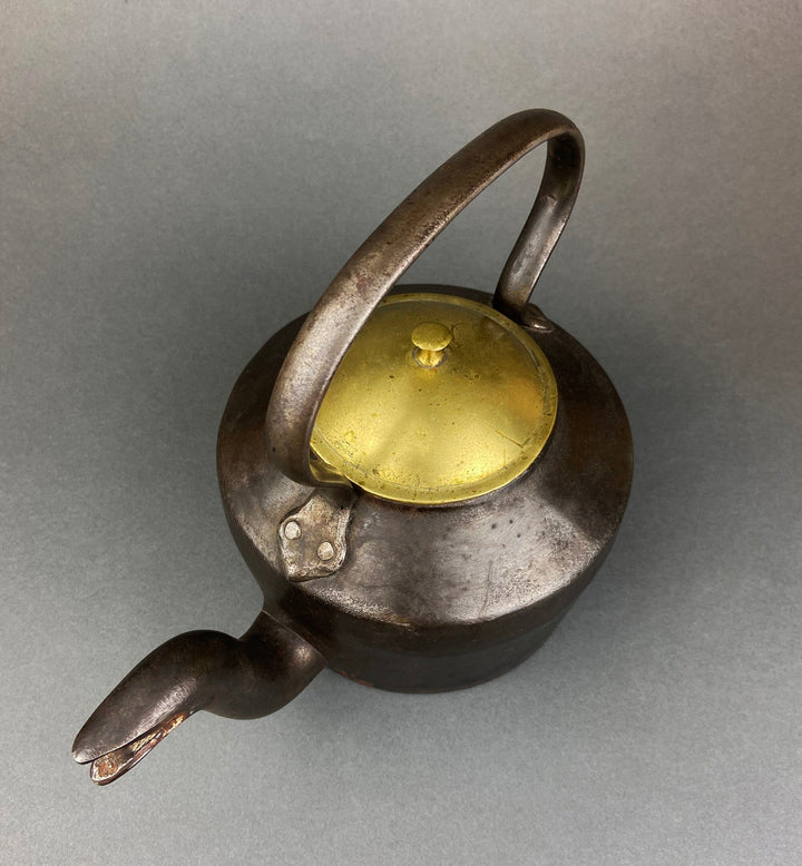 Antique Iron Kettle with Brass Lid - J&J Siddons - Westbromwich, featuring a heavy design and distinctive brass cover.