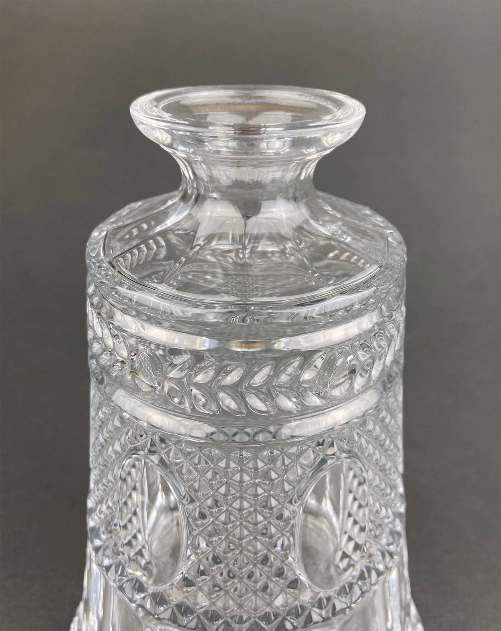 Crystal Decanter with Stopper. Clear Cut Crystal Carafe. Elegant Office Decor. Perfect for Social Club and Men Cave.