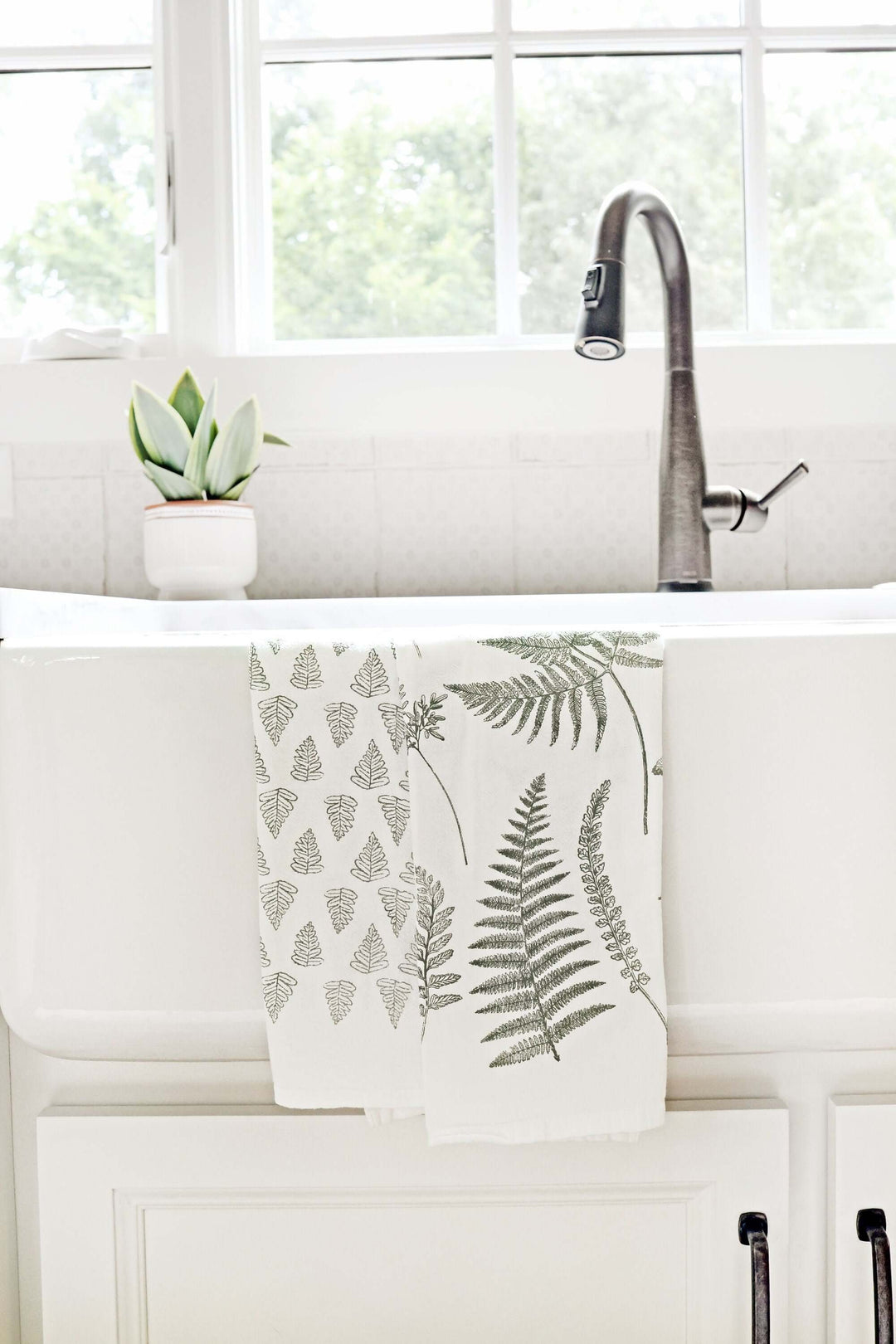 Vintage Fern Botanical Tea Towel
