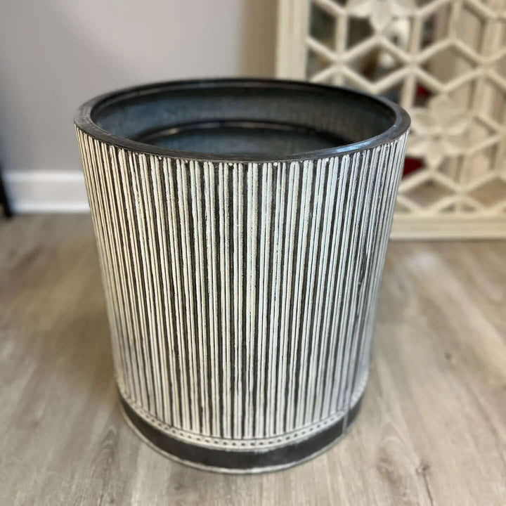 IRON BUCKET SET OF THREE