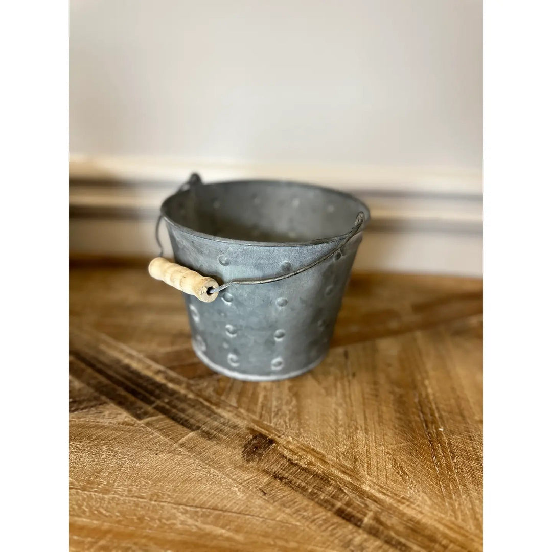 IRON POT DOT FINISH WITH WOOD HANDLE SET OF THREE